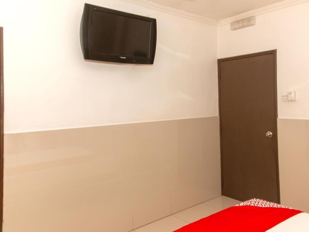 Oyo 89851 Leila Hotel Sandakan Ngoại thất bức ảnh