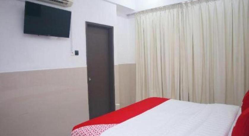 Oyo 89851 Leila Hotel Sandakan Ngoại thất bức ảnh